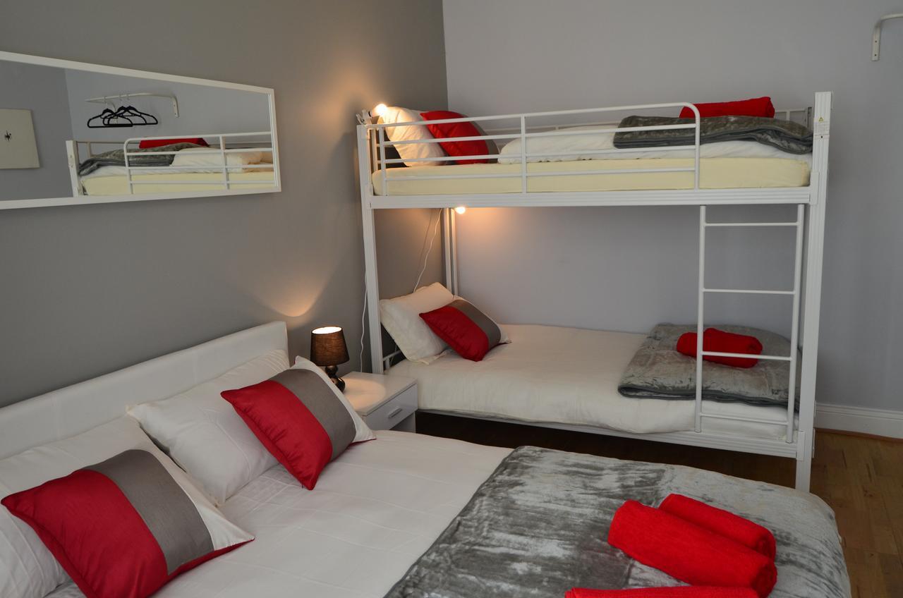 Old Trafford Guest House Sale Exteriör bild